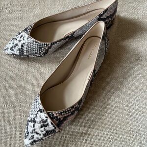 Cole Haan Embossed Leather Snake Print Pointed Toe Flats Size 9.5B
